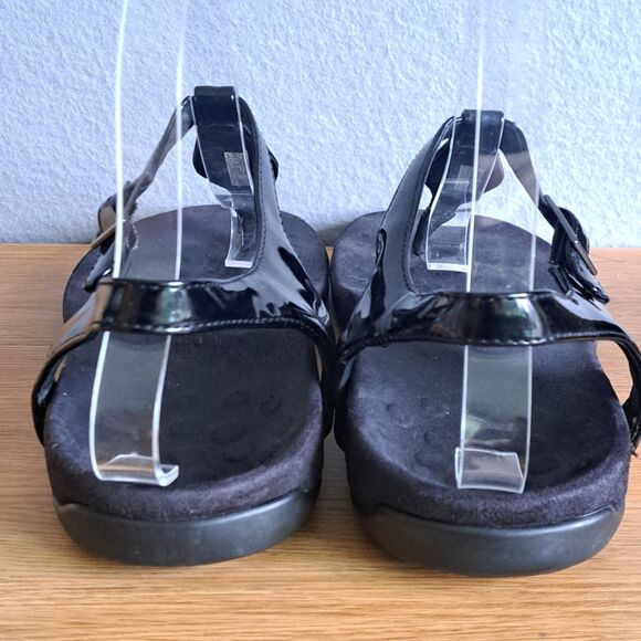 Vionic Paden Women’s Size 8 Black Patent T-Strap Ankle Strap Sandals - Picture 3 of 10